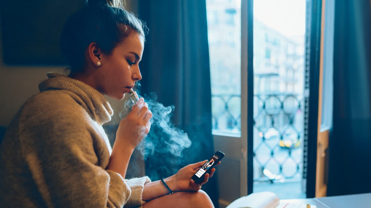 Vaping ‘reduces fitness in the young as much as smoking’