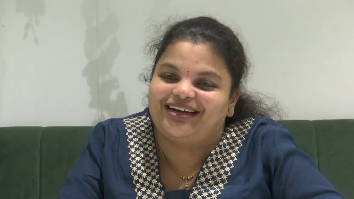 Vijayawada Doctor Ramya Started Cafe in Home