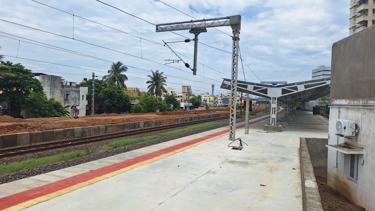 கிளாம்பாக்கம் ரயில் நிலையப் பணிகள்