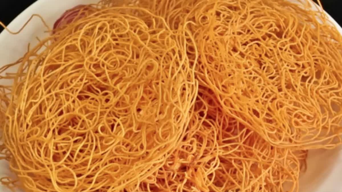 Tasty and Crispy Karapusa