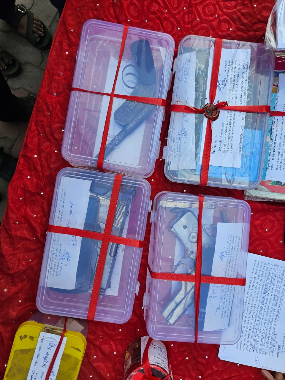 Latehar police arrested three Naxalites of TSPC