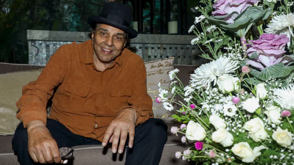 DHARMENDRA has a crush on actress SURAIYA watched her films 40 times