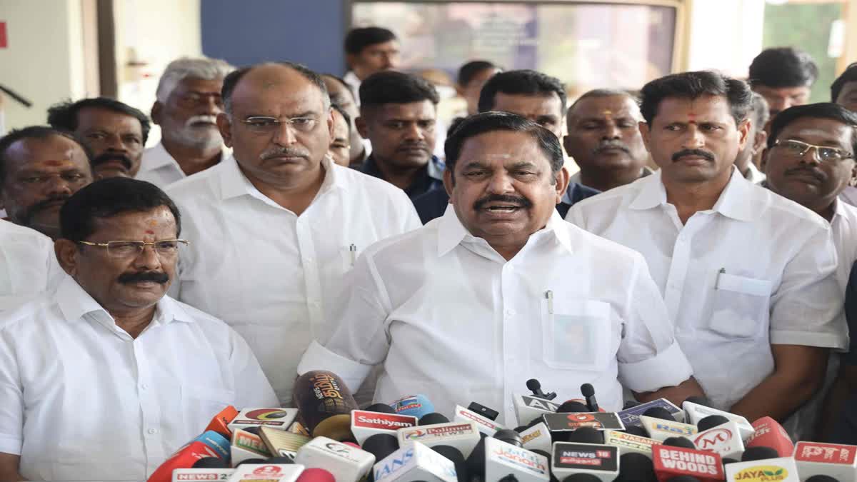 செய்தியாளர்களை சந்தித்த எடப்பாடி பழனிசாமி