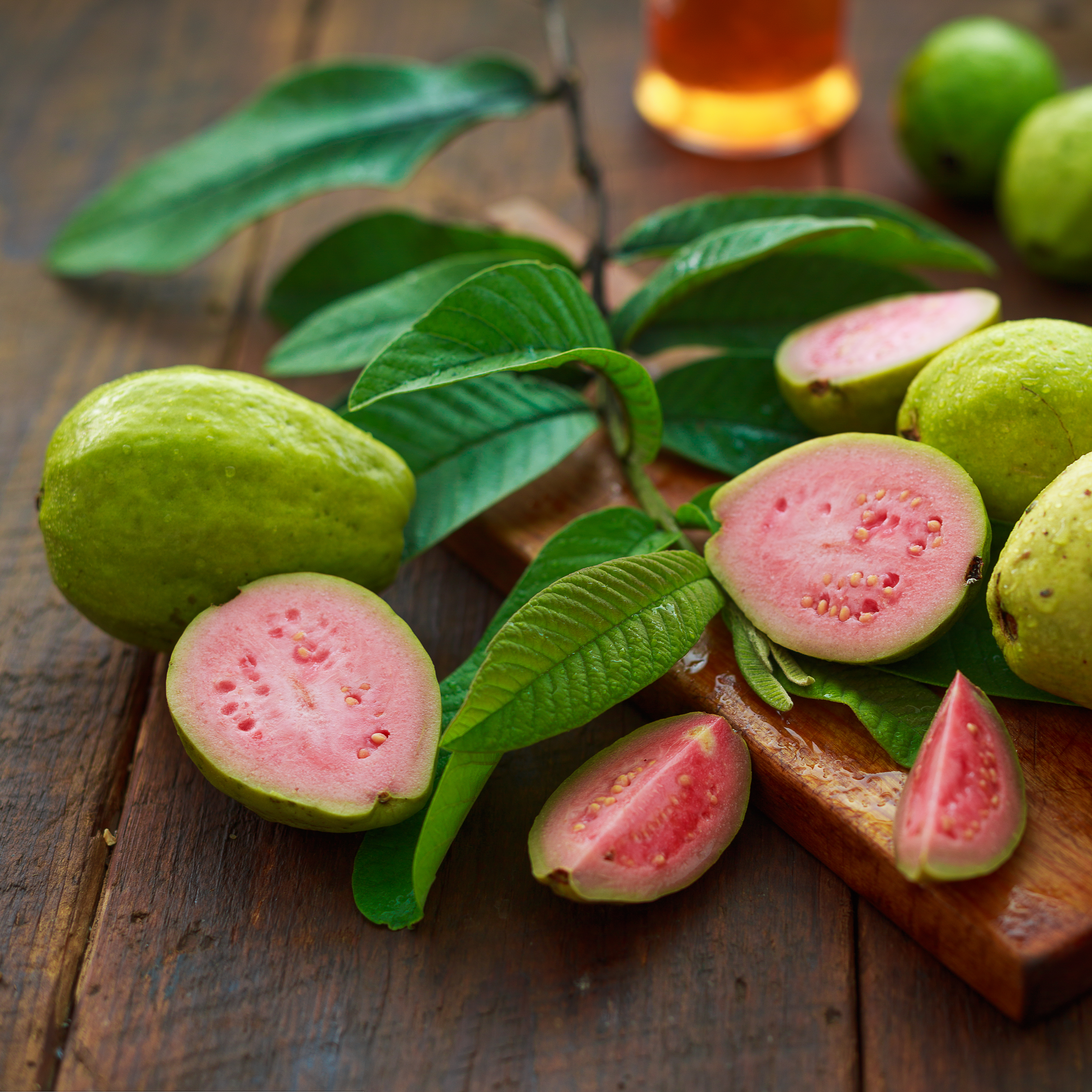 PINK GUAVA  GUAVA FOR DIABETIC PATIENTS  NUTRIENTS IN PINK GUAVA  PINK GUAVA BENEFITS