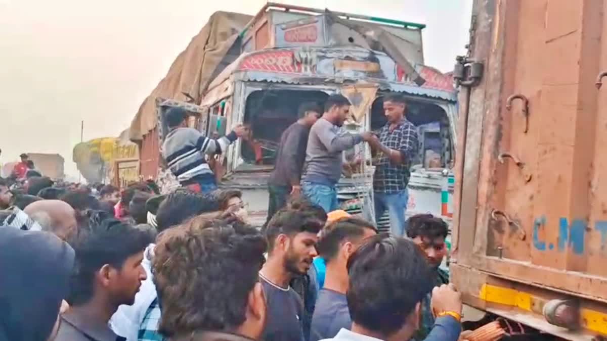 कैमूर में सड़क हादसा