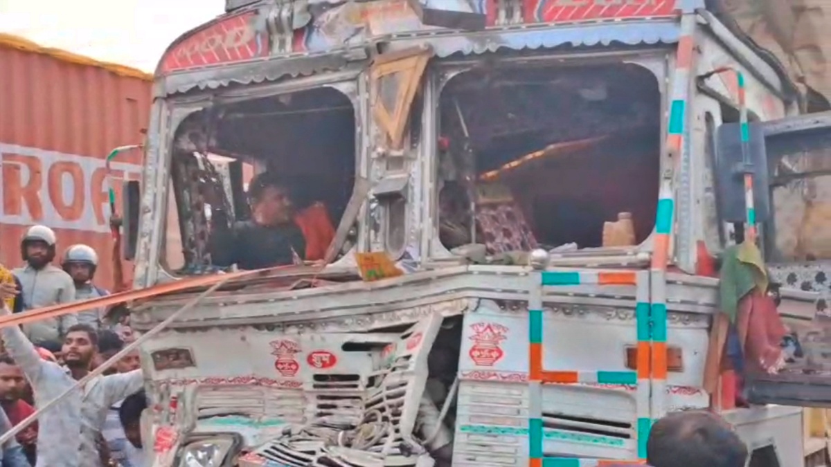 कैमूर में ट्रक हादसा