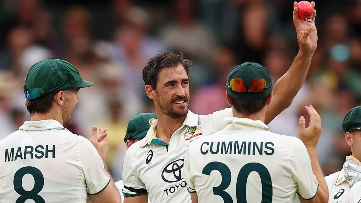 ஐசிசி மாதாந்திர விருதுகள்: டிசம்பர் மாதத்திற்கான விருதை வென்ற மிட்செல் ஸ்டார்க், லாரா வோல்வார்ட்