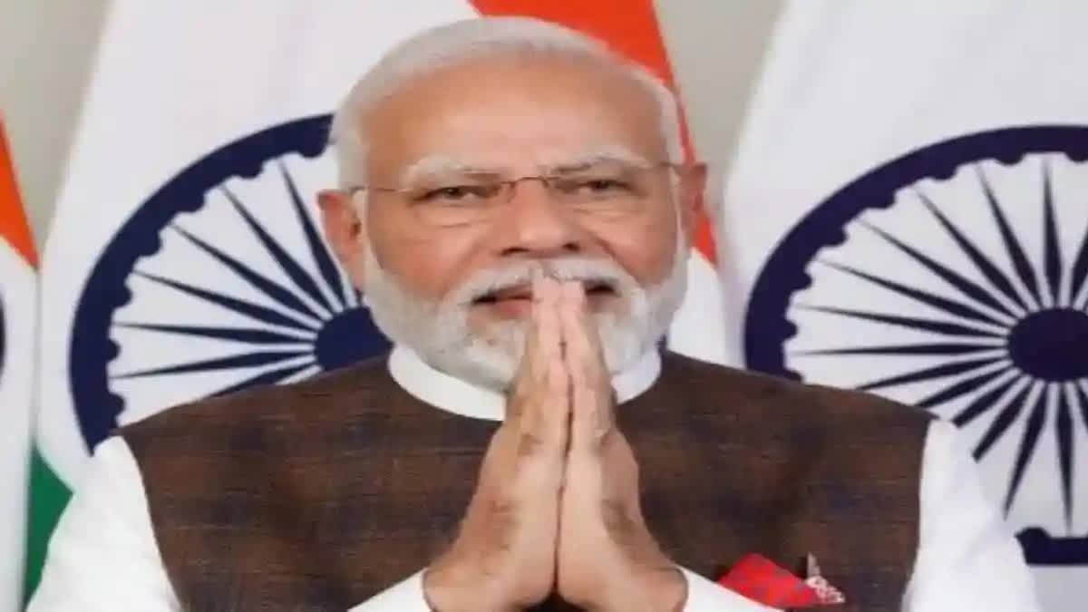 PM Should Speak to 3 Union Ministers to Resolve Farmers Demands: Farmer Leader Pandher Amidst the ongoing farmers protest in Delhi, farmer leader Sarwan Singh Pandher has said that PM Modi should speak to the three visiting Union ministers in order to resolve the issues of the farmers.