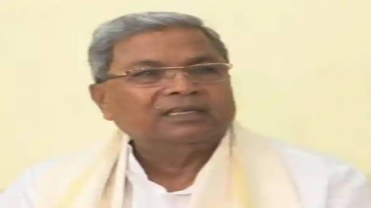 Siddaramaiah Requests Madhya Pradesh CM to Get Detained Karnataka Farmers Released Karnataka Chief Minister Siddaramaiah