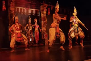 ஞானசம்பந்தர் வரலாற்றை அரங்கேற்றிய சுவிட்சர்லாந்து மாணவிகள்