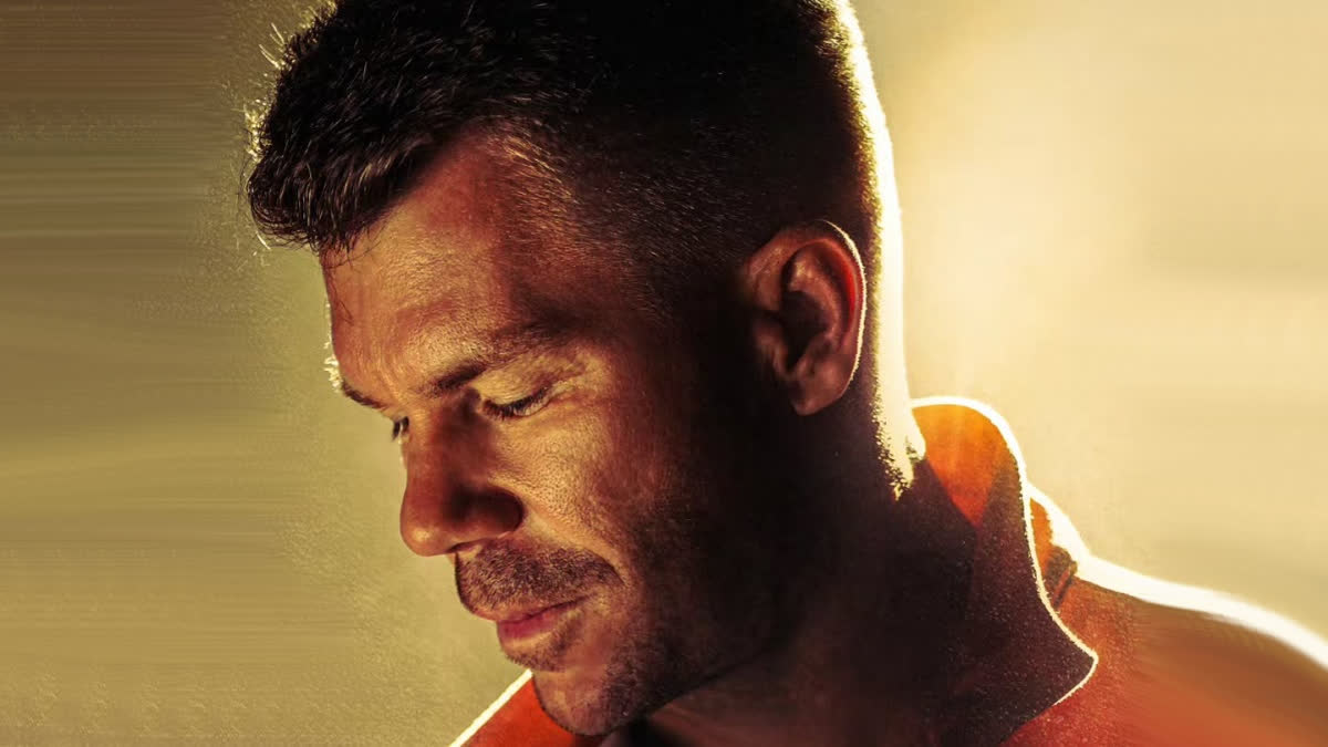 Robinhood: David Warner's First Look From Nithin's Heist Comedy Out Robinhood: David Warner's First Look From Telugu Heist Comedy Film Out