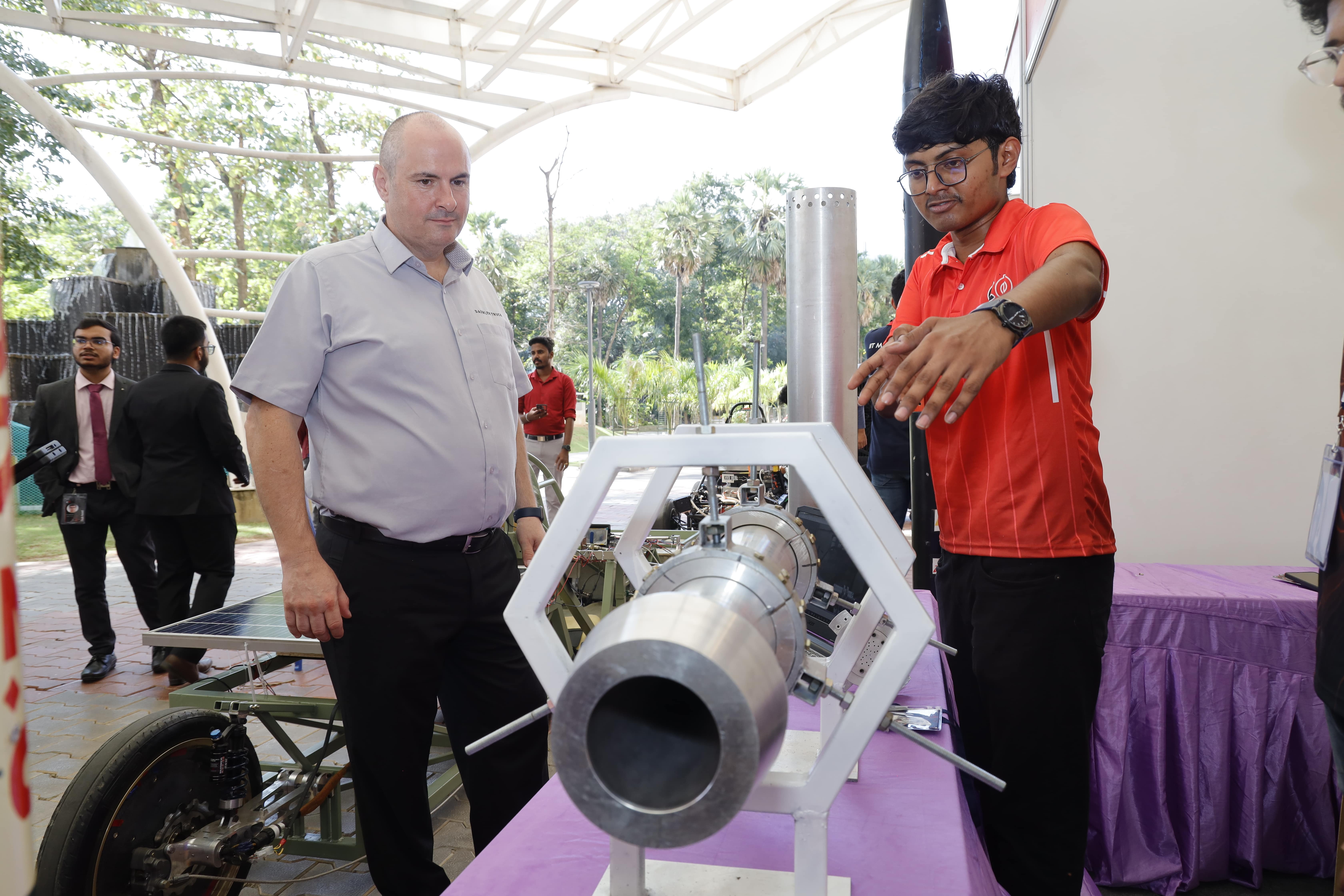 IIT Madras student showcases innovation at CFI Openhouse 2025