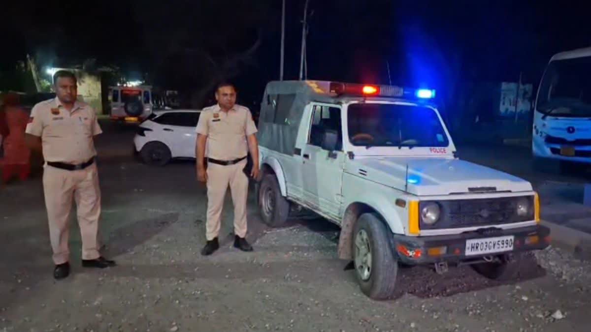 सोनीपत के देवली गांव में दो पक्षों में पैसों के विवाद में खूनी तांडव, लाठी-डंडों के बाद चली गोलियां, CCTV में पूरी वारदात कैद