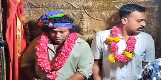 சாமி தரிசனம் செய்த நடிகர் யோகி பாபு