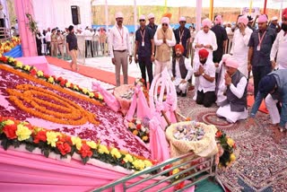 Hola Mohalla Garhphuljhar