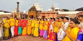 30 contestants of the 61st Femina Miss India visited Puri temple and sought the blessings of Lord Jagannath.