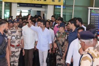 தவெக தலைவர் விஜய்