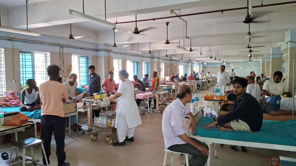 Asansol Hospital Turns 'Old Age Home' As Many Elderlies Abandoned On Pretext Of Treatment a