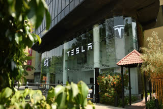 Tesla Opens First Experience Centre In Bengaluru, Showcases Model Y And New Six-Seater Model Y L