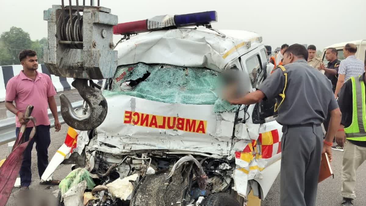 AMETHI ROAD ACCIDENT