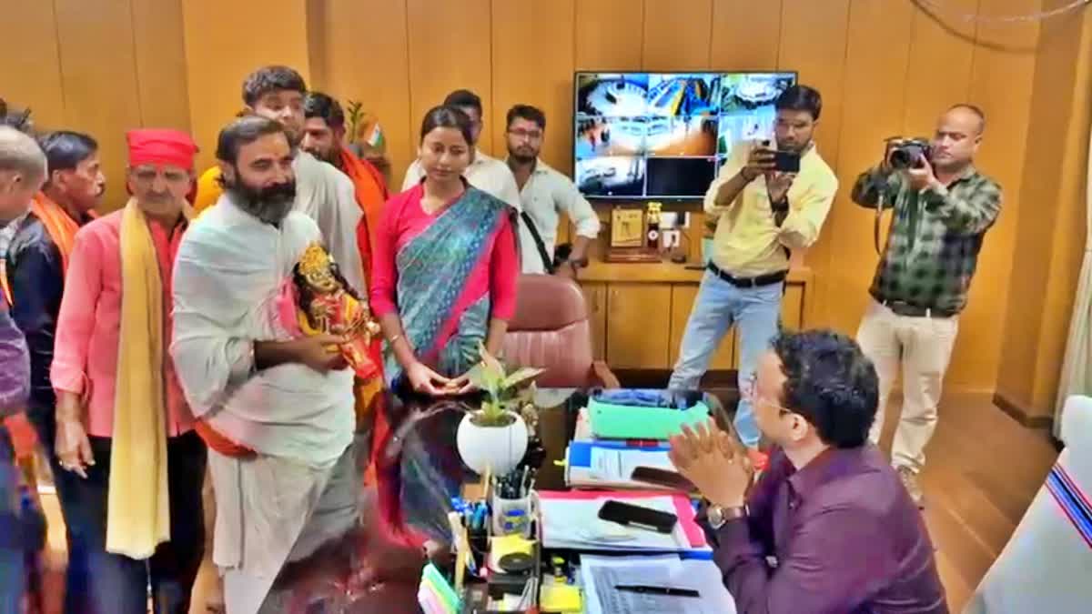 MAHANT MEETS TO DC