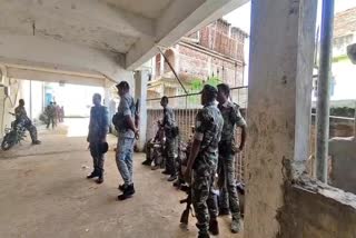 Police raided house of Azhar Islam in Pakur