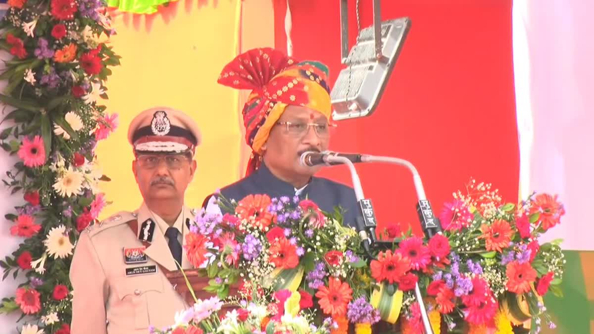 15 अगस्त 2026: पुलिस परेड ग्राउंड रायपुर में सीएम विष्णु देव साय ने फहराया  तिरंगा, परेड की ली सलामी