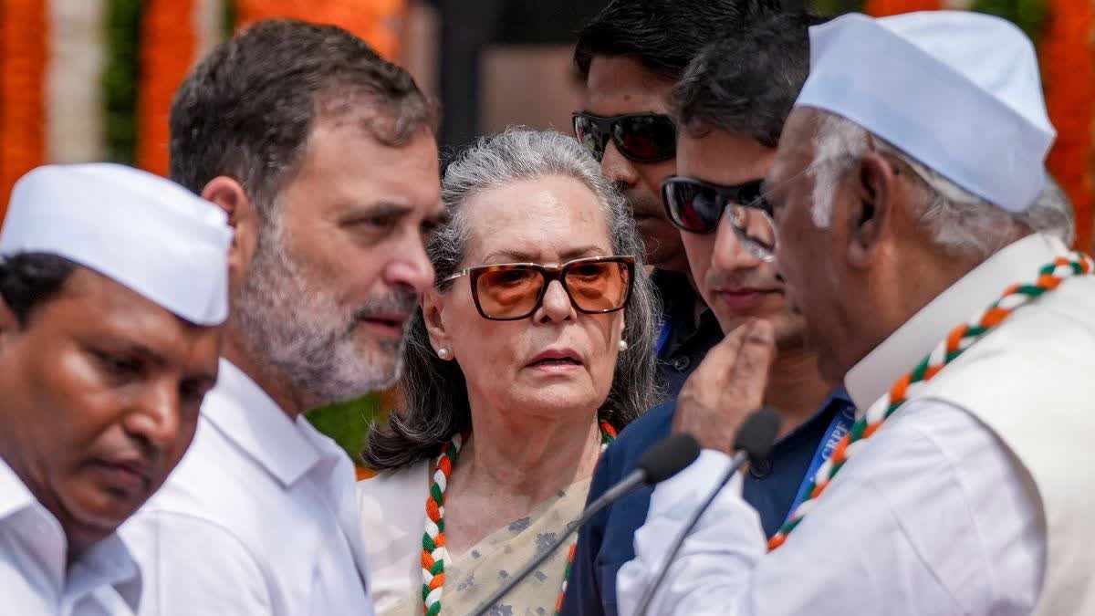 भाजपा ने सोनिया पर 'वंदे मातरम्' को लेकर आपत्ति का आरोप लगाया, कांग्रेस ने  किया खंडन
