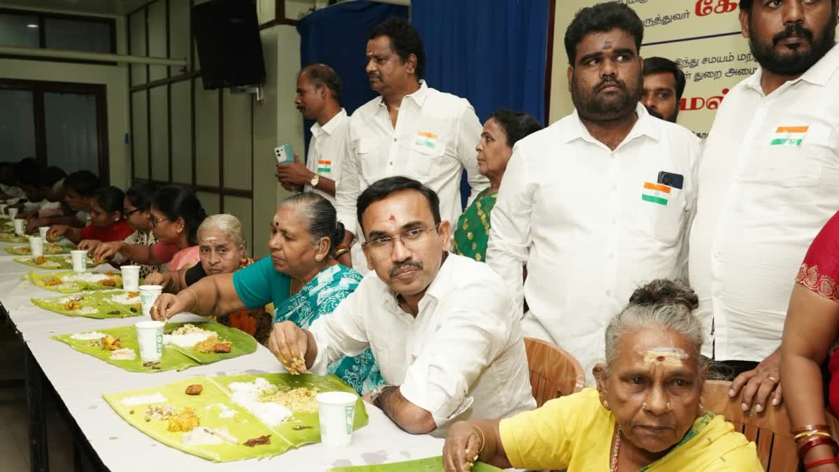 சுதந்திர தின சமபந்தி விருந்தில் அமைச்சர் அருண்ராஜ் பங்கேற்பு