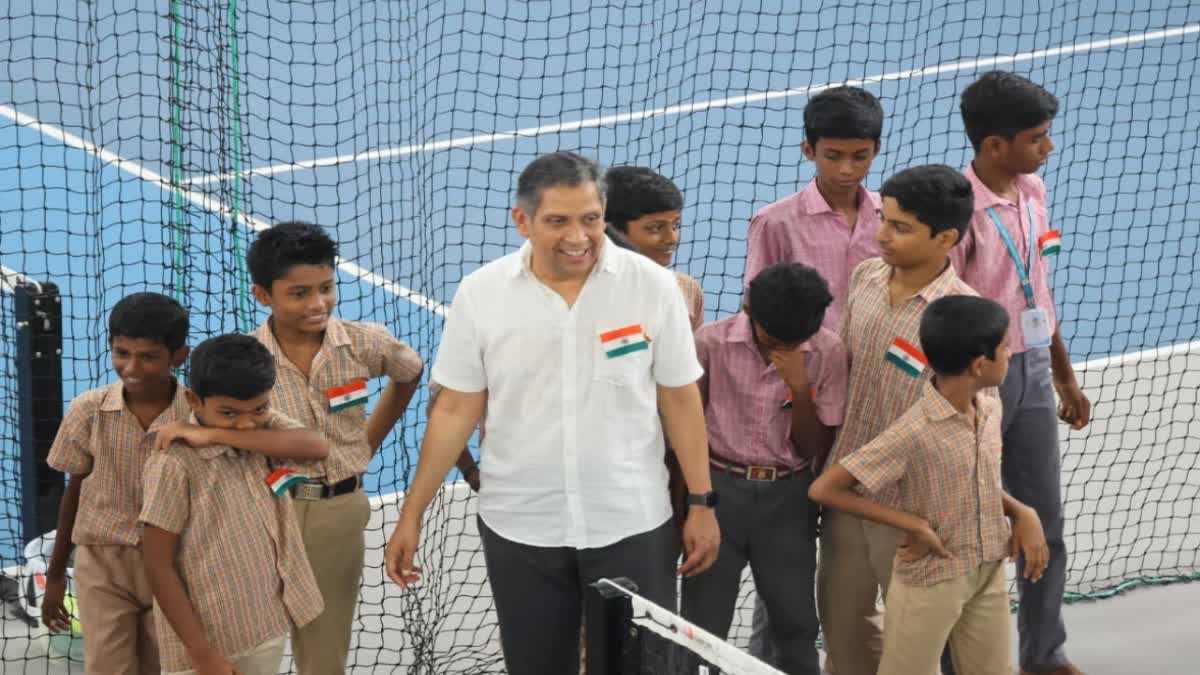 காங்., எம்.பி பிரவீன் சக்கரவர்த்தி