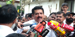 VD SATHEESAN  N Samsudheen OPERATION THOOFAN  Samsudheen  ON CM MDMA ACCUSE PHOTO