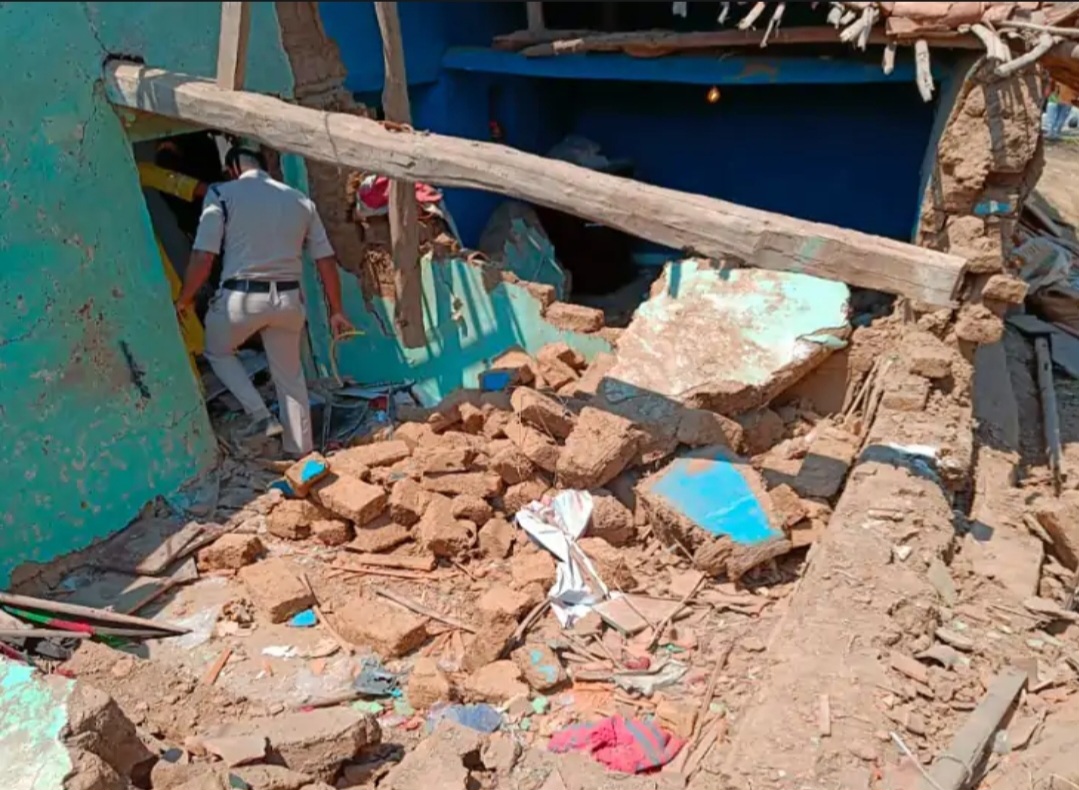 Kawardha Home Theatre Blast