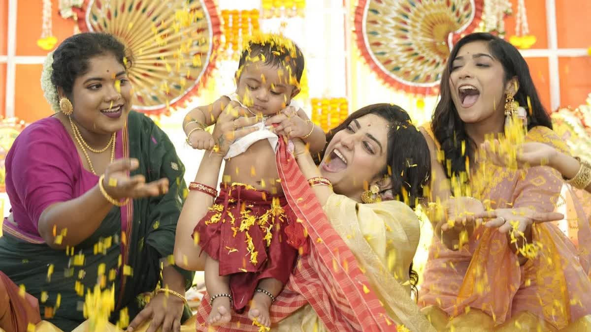 manosi-sengupta-celebrates-her-sons-rice-ceremony