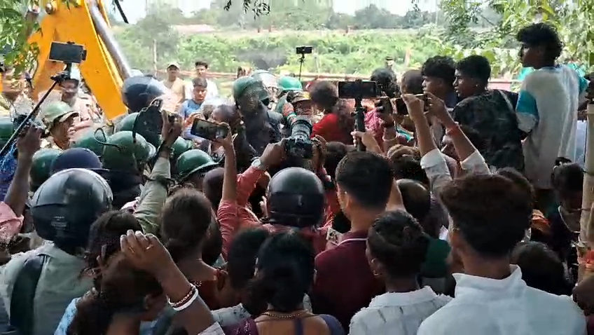 remove illegal encroachments