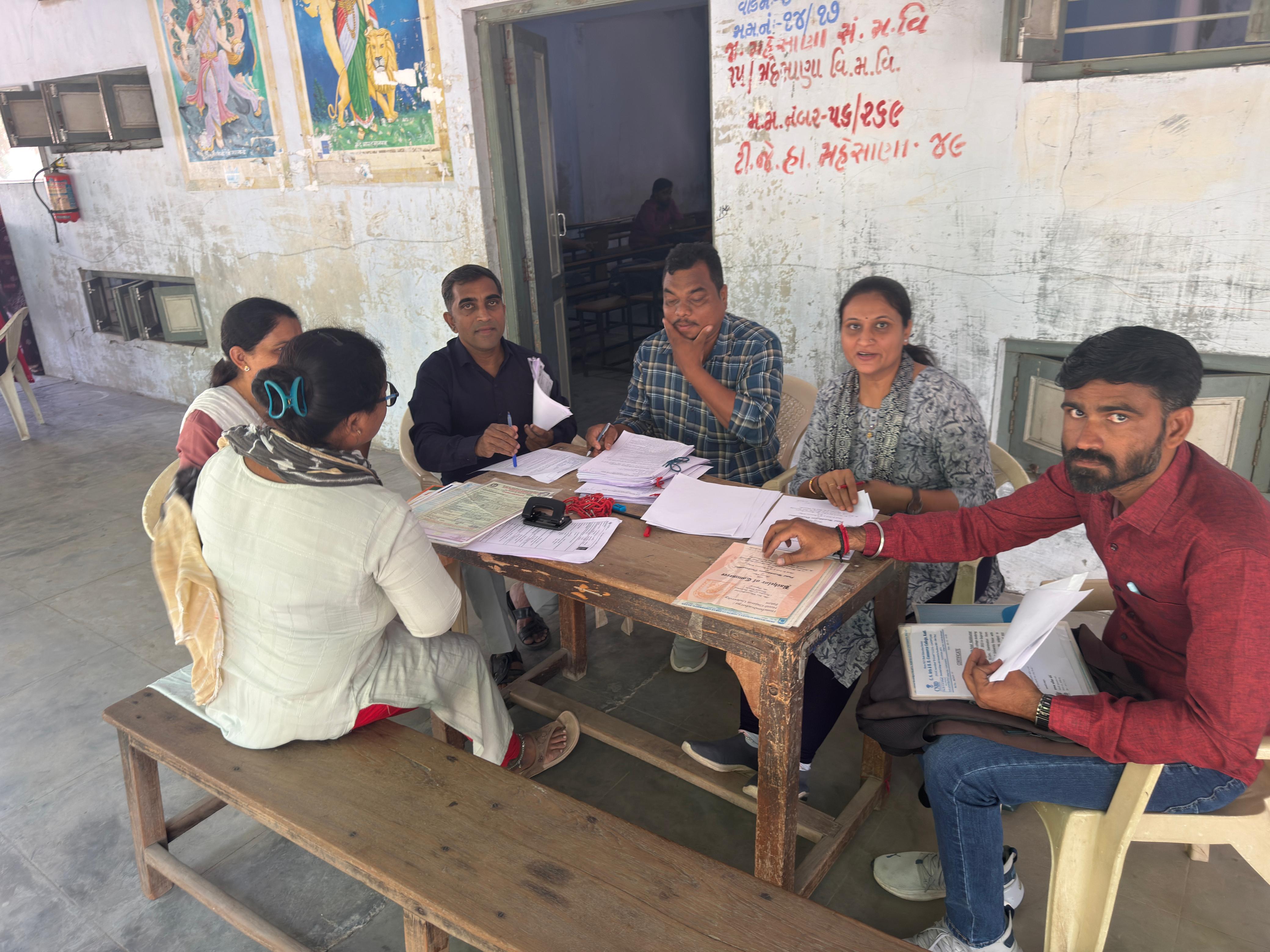 મહેસાણા જિલ્લામાં લાયક ઉમેદવારો હોવા છતાં જ્ઞાન સહાયક શિક્ષકોની ખાલી જગ્યા