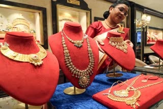 JM FINANCIALS REPORT  Q1FY27  LOAN TICKET SIZES  GOLD LOANS