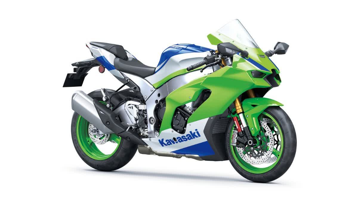 Kawasaki Ninja ZX4RR भारतात 9.42 लाखात लॉंच