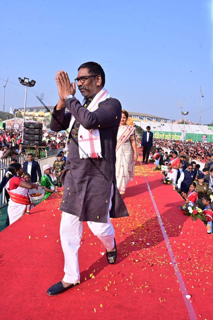 CM Hemant Soren launched several schemes for people of state On Jharkhand Foundation Day 2025