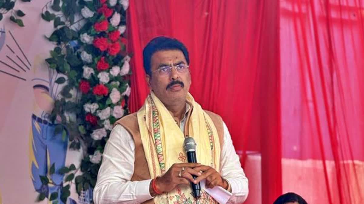 SANJAY SARAOGI