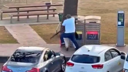 SYDNEY BONDI BEACH SHOOTING