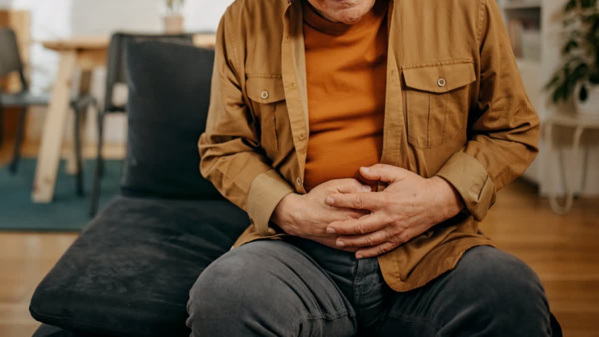 வயிற்று புற்றுநோய்: ஆரம்பகால அறிகுறிகள்!