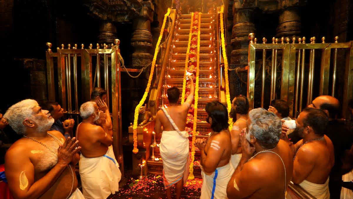 Former TDB Secretary Jayasree Appears Before ED In Sabarimala Gold Loss Money Laundering Case Former TDB Secretary Jayasree Appears Before ED In Sabarimala Gold Loss Money Laundering Case