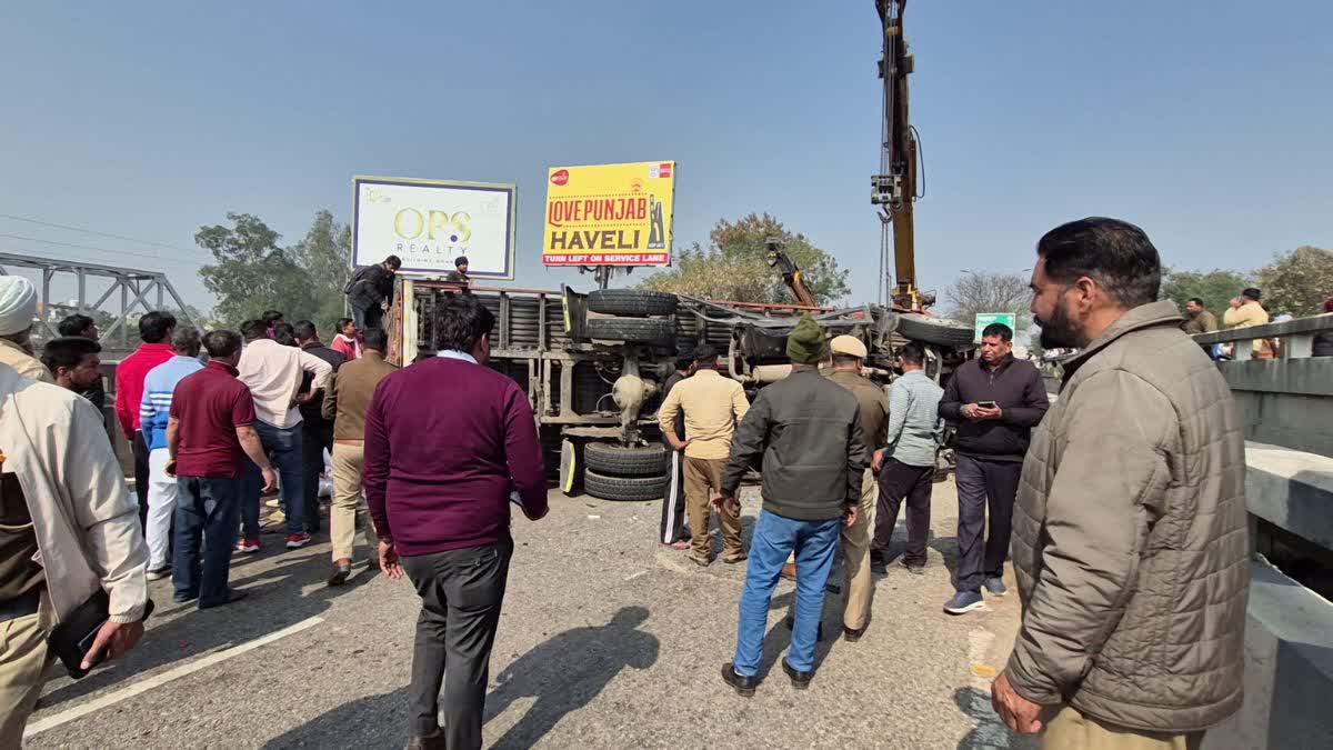 Truck Accident on Delhi Amritsar National Highway in Ambala T