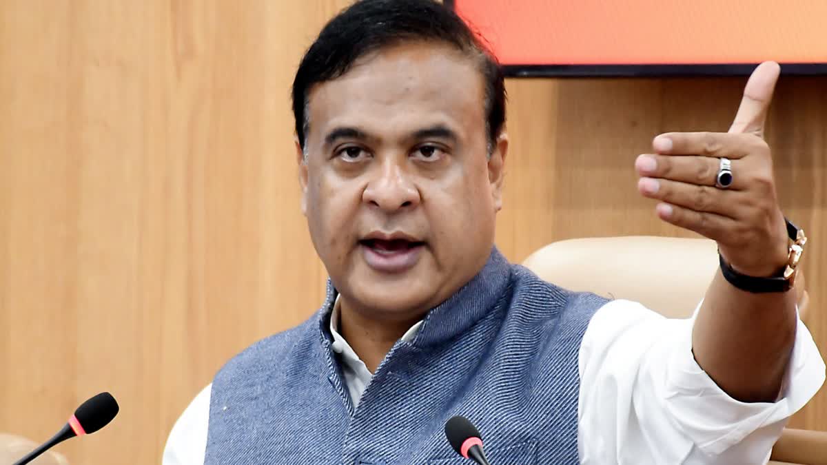 SC का असम CM के खिलाफ याचिकाओं पर सुनवाई से इनकार, कहा- कोर्ट राजनीतिक  लड़ाई का मैदान बन गया