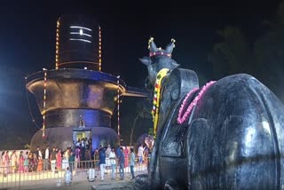 பெருஞ்சேரி தாருகாவனத்தில் 54 அடி உயர சிவன் கோயிலில் சிவராத்திரி விழா