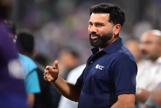 Rohit Sharma hugs Wasim Akram