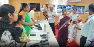 காஞ்சிபுரத்தில் ஆட்சியர் அலுவகத்தில் உள்ள தேர்தல் கட்டுப்பாடு அறை ஆய்வு