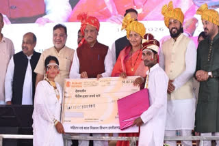 The state-level mass wedding ceremony organised under the Chief Minister Kanya Vivah Yojana has been recorded in the Golden Book of World Records. The state set the record by solemnising the marriages of thousands of couples in a single day.