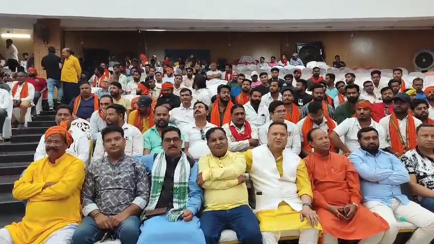 Administration Holds Meeting with Akharas and Peace Committee Regarding Ram Navami in Hazaribag