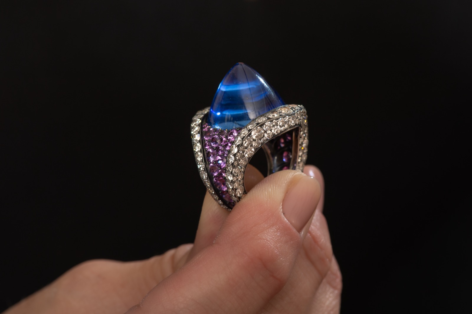 MAHARAJA YASHWANT RAO BLUE DIAMOND HISTORY